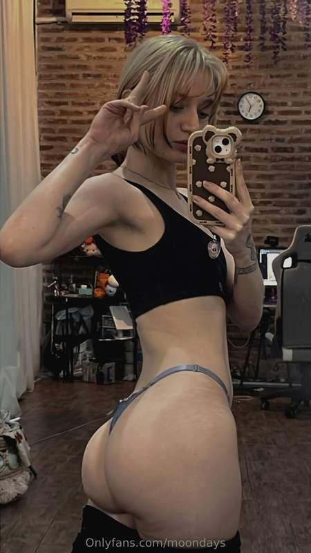 A ver que tanto tarda en crecer con el gym ><