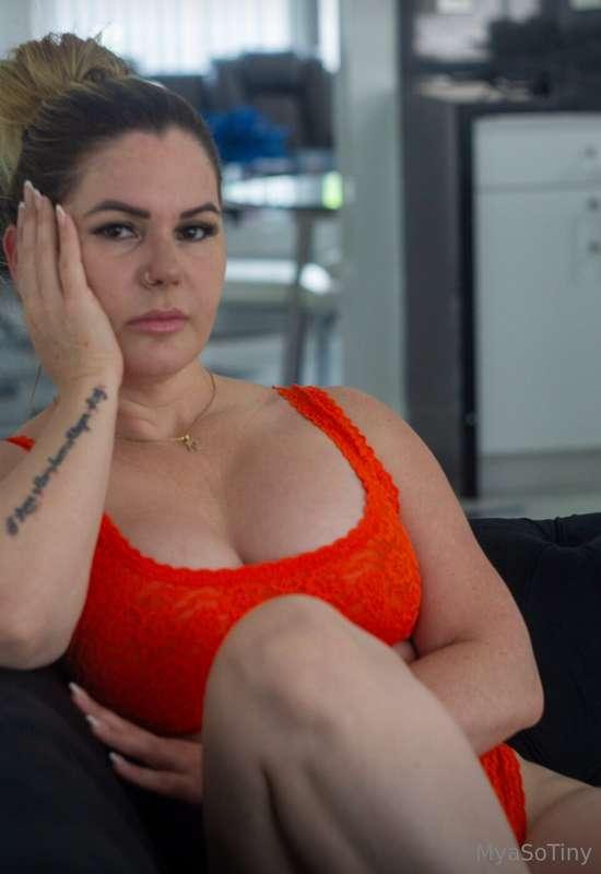 TIP $2 if you think me and https://onlyfans.com/lunadesnudap..