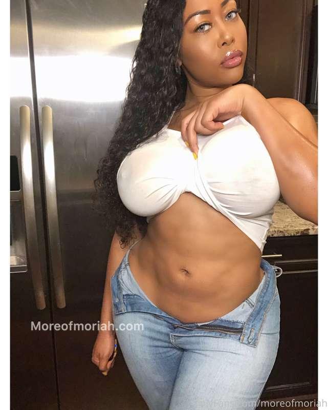 How does this picture make you feel?😏🔥
