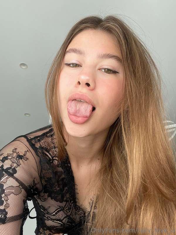 This slutty tongue of mine feeling very hungry!!!! someone h..