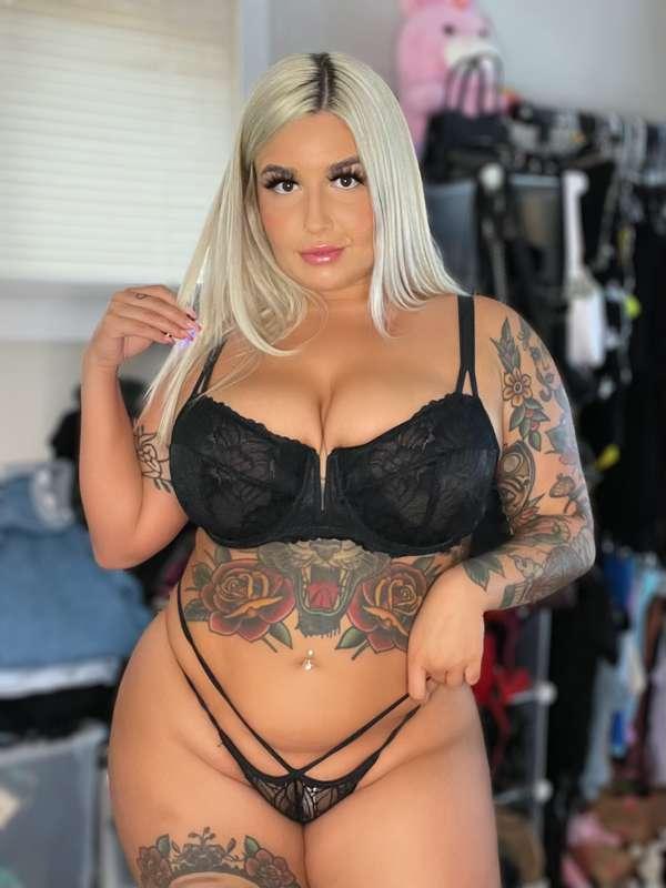 dancing tonight in phoenix dm me to see whereeee 🥰🍒