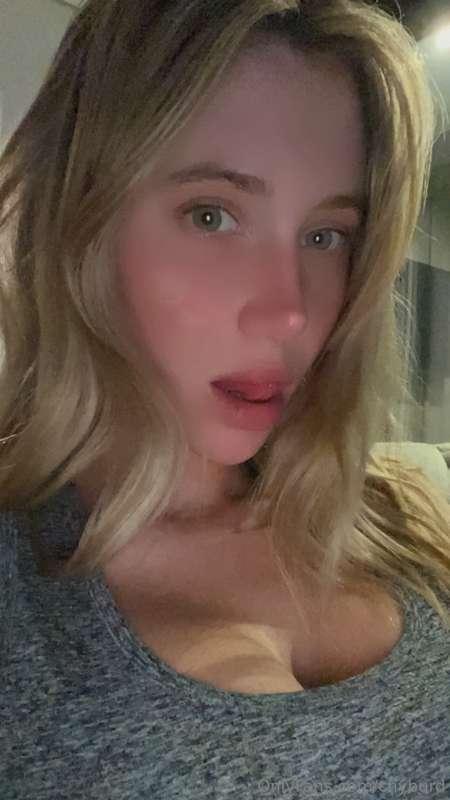 just sitting here with my 🍷 after sending the craziets ❌BG I..