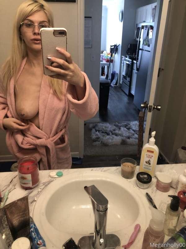 meganholly00 image #2