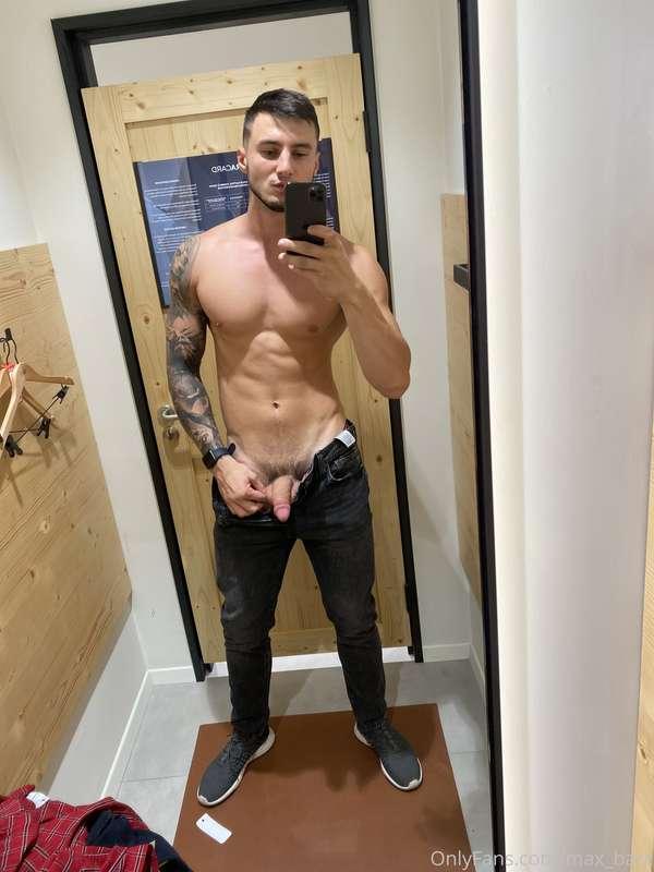 Wanna go shopping with me ? 😏 But there is a rule - everythi..