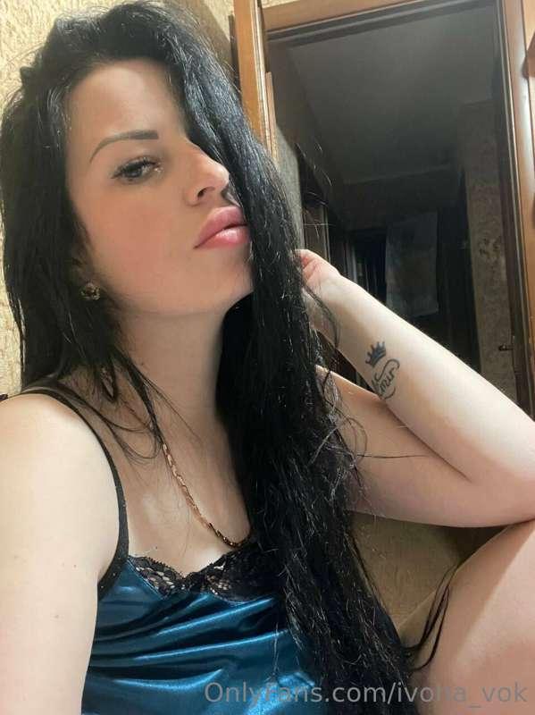 Unlimited wanking material right here babe! 🍆💦 And it's FREE..