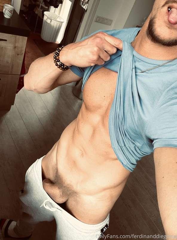I don’t like to shave 😏🔥 I like it hairy.