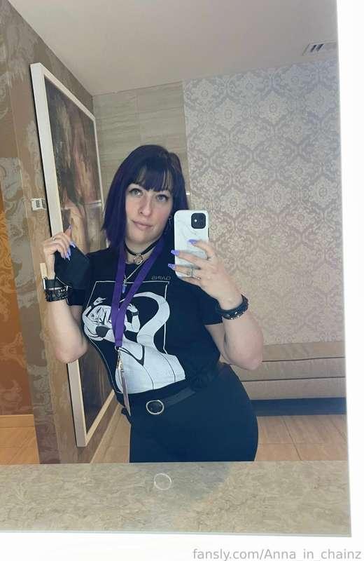 anna_in_chainz image #2