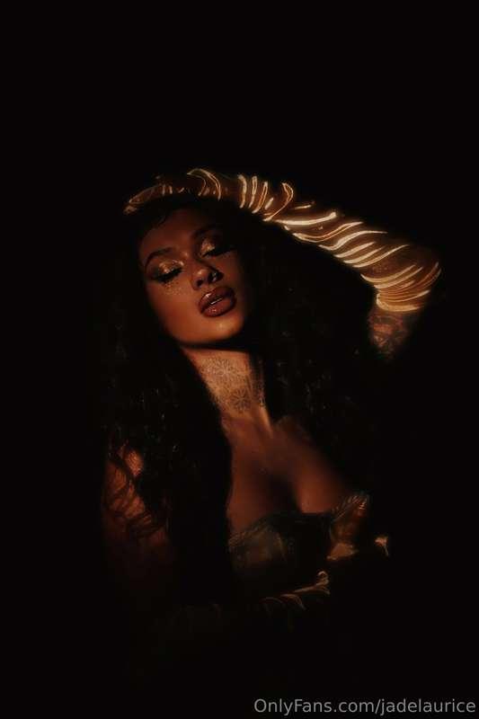 Happy first of December.. I’ll be gifting you my presence on..