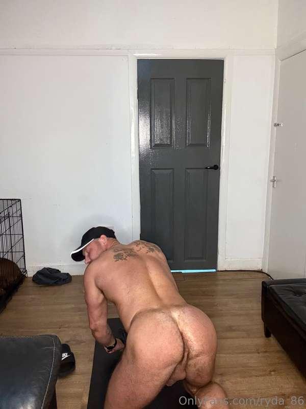 Who wants to train with me? 😈