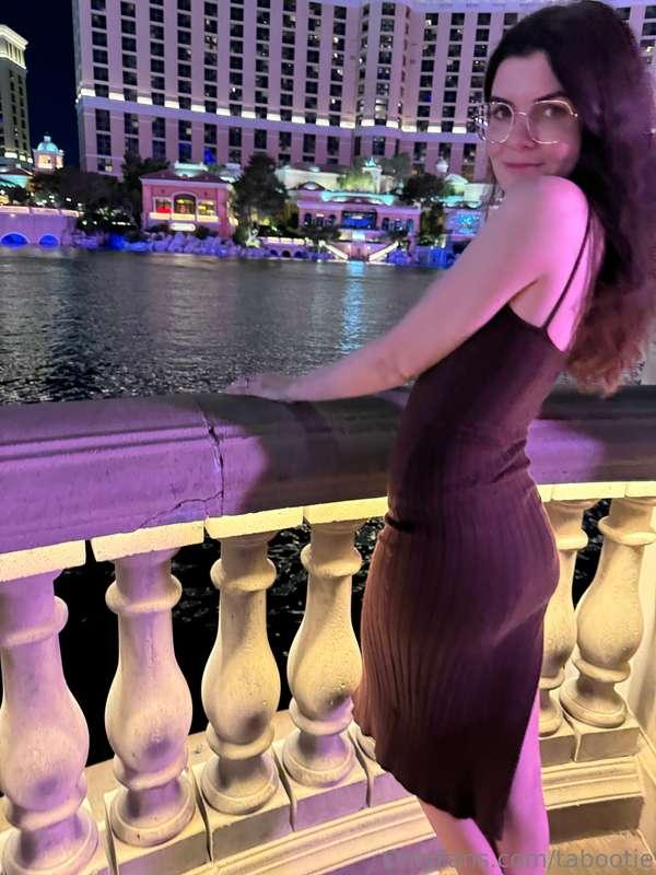 Want to watch the Bellagio fountain with me?   My absolute f..