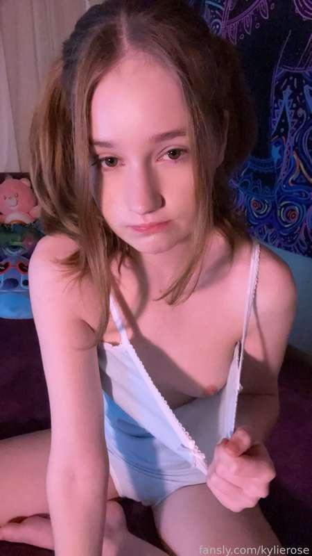kylierose image #2