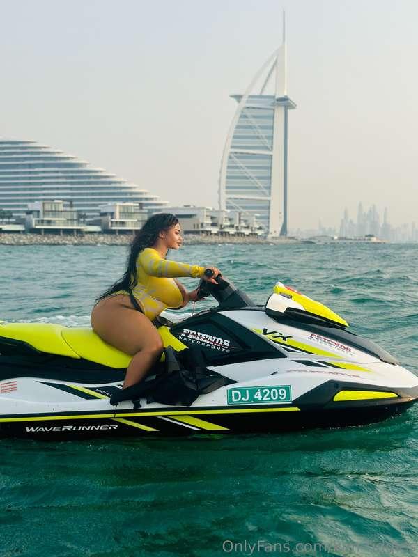 TRUUUST ME! As long as I’m around, you will not drown!💦🛟🛟🛟🛟@..