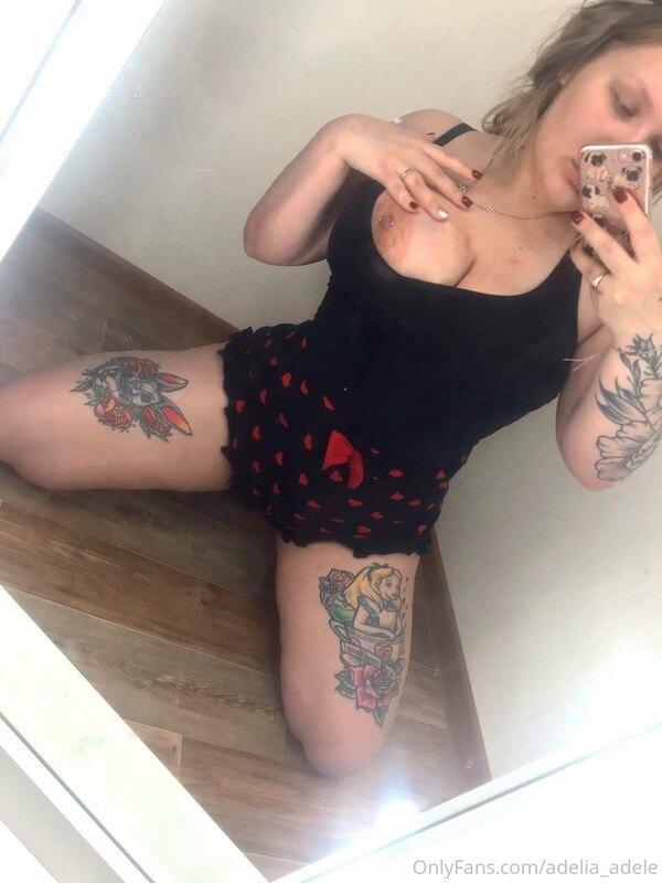 swipe and lick my beautiful body???