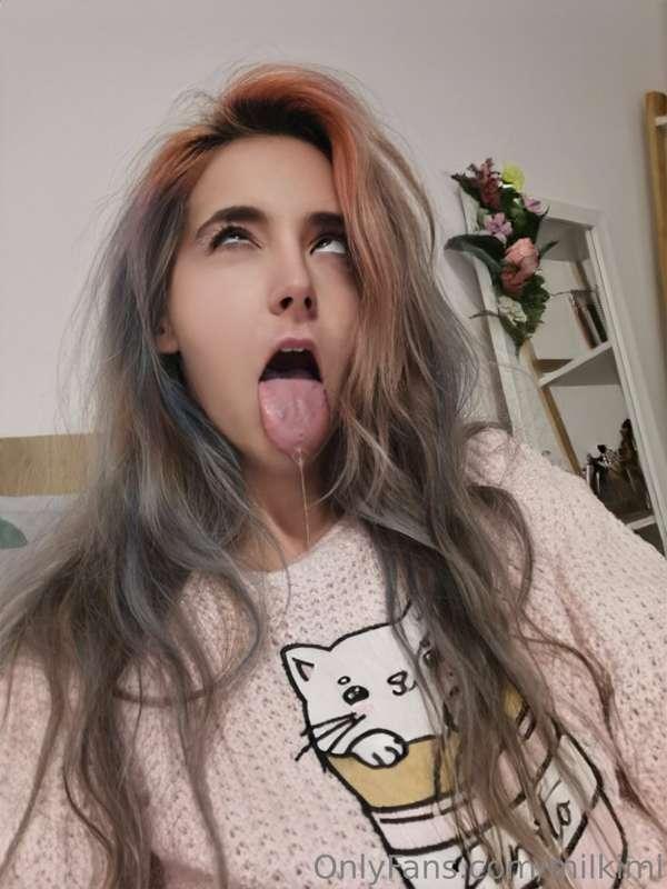 Would you like to play with my saliva? 🤤