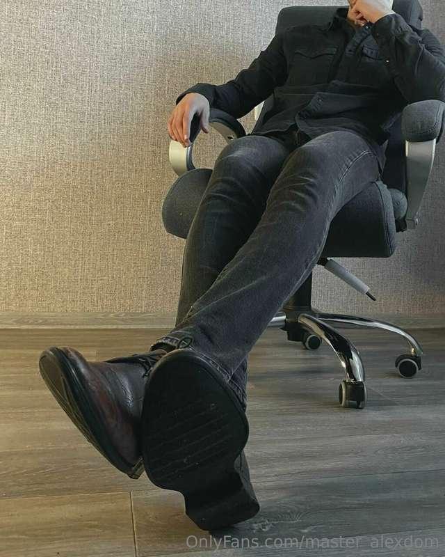Your Boss is here 👑 If you are ready to feel real dominance ..