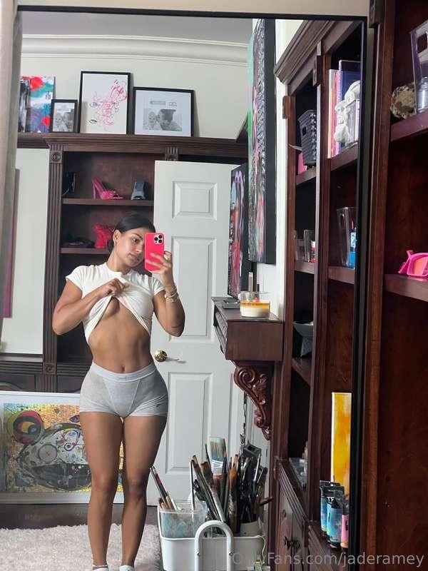 this would be my housewife aesthetic 😏