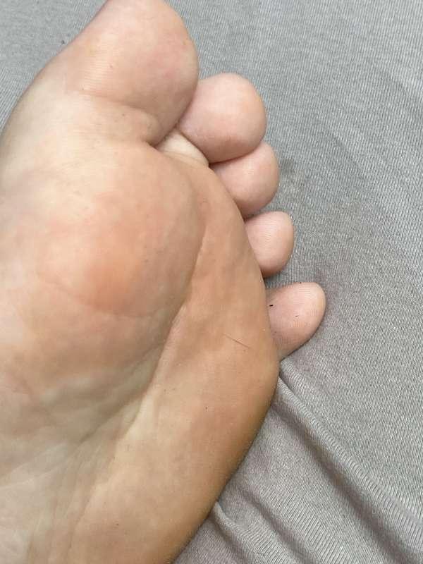 Look at how adorable those toes are!