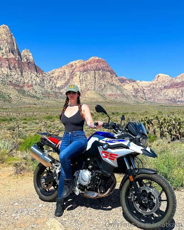 In my Mother Nature era ☀️🌵 Time for some sneaky outdoor sho..