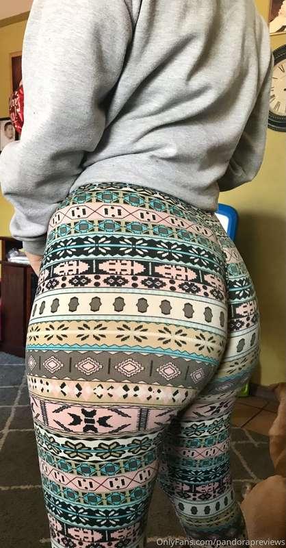 No wonder you cant stop STARING at my ass 🍑