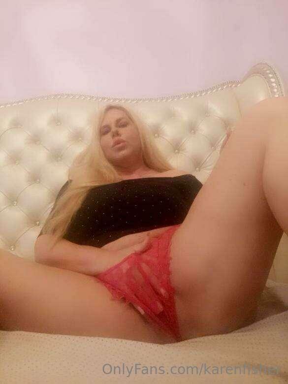 Wanna see my new pics? ❤🔥 DM me ...im online right now ❤