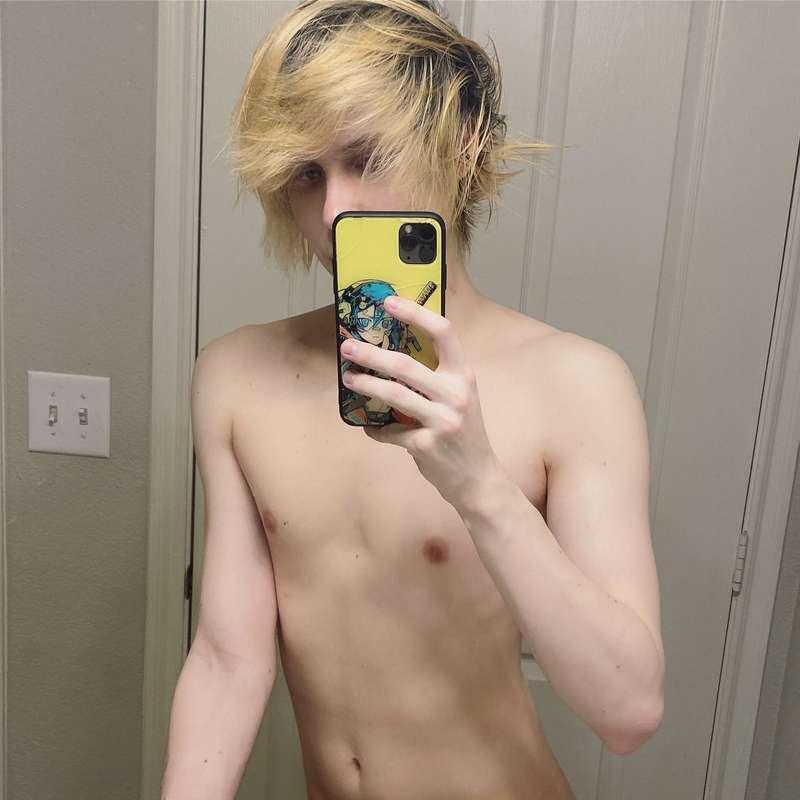 cutesyfemboy image #13
