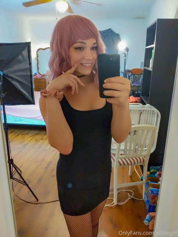 Some pictures of me feeling absolutely cute. I think I might..