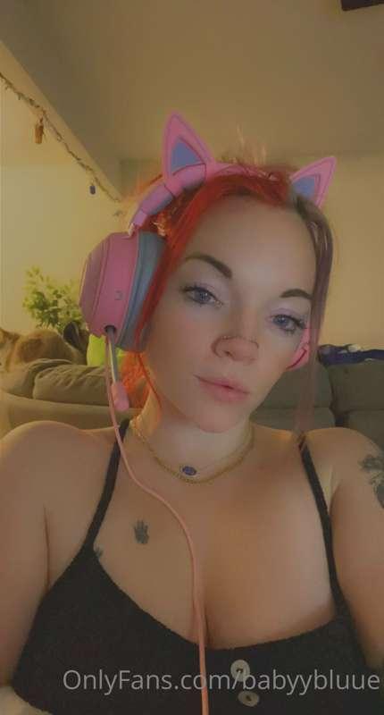 My little headset is cute haha