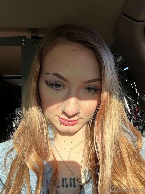 You like my makeup?