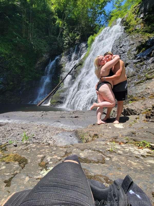 Chasing waterfalls, and his cock 😍😍 watch me suck then get f..