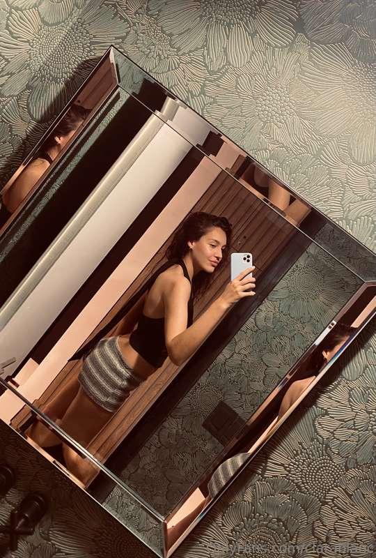 I always like someone who mirrors my emotions and feelings....