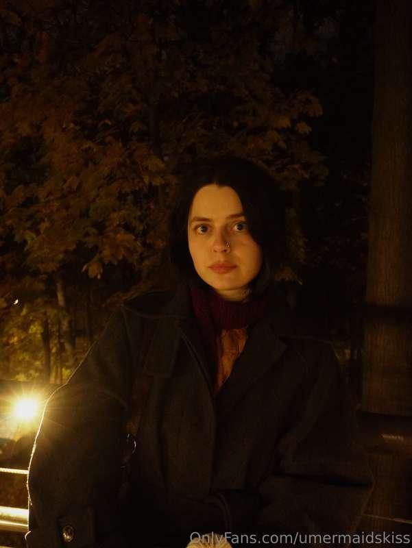 Wrapped in the warmth of autumn nights 🍂 The city may be qui..