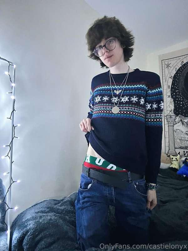 **Wanna sneak away from the festive dinner with me**