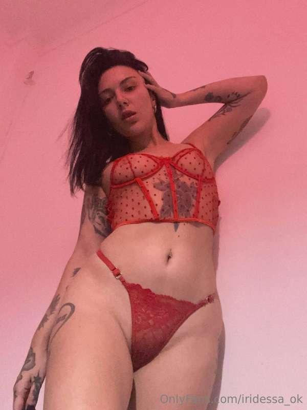 🦇 @goddessmery 🦇 FREE AND ACTIVE NOW. Horny and wet gotic gi..