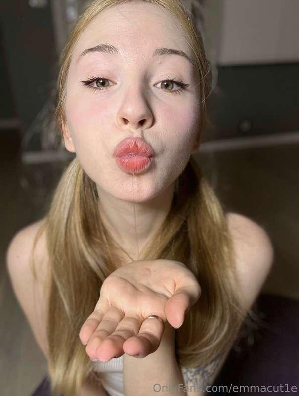 Would I look good as an anime character, dear?😇😇😇