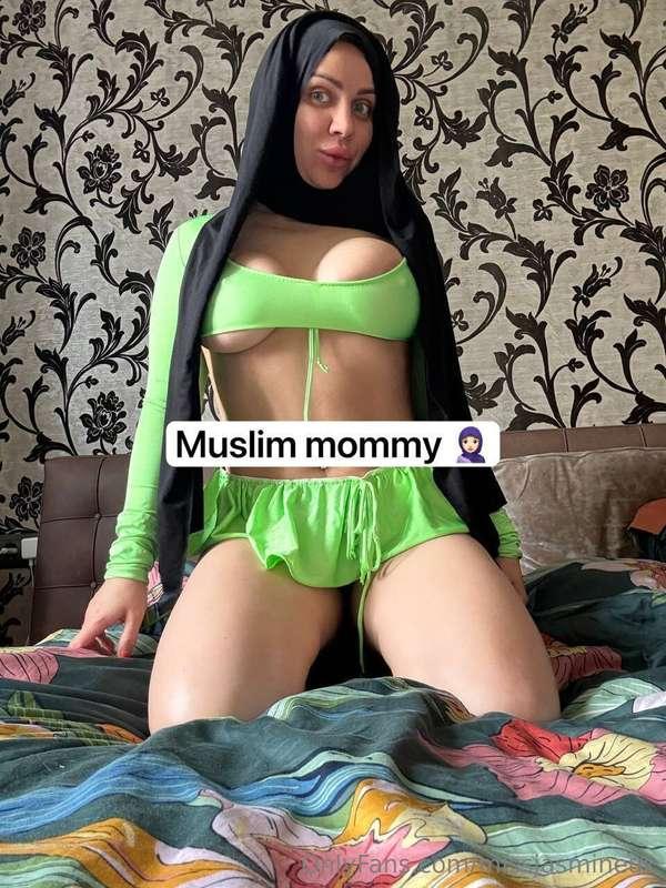 Your porn mommy is waiting for youI am a dirty Muslim woman ..