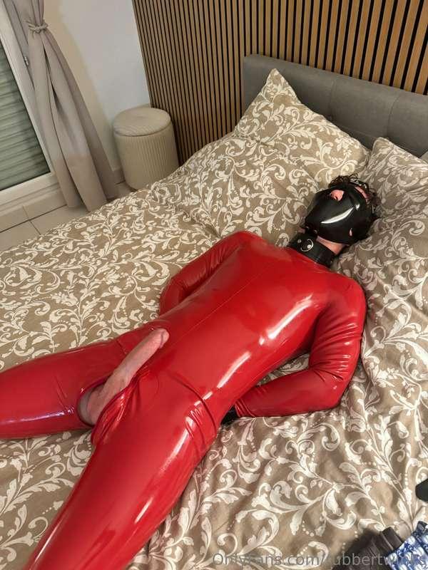 rubbertwinks image #0