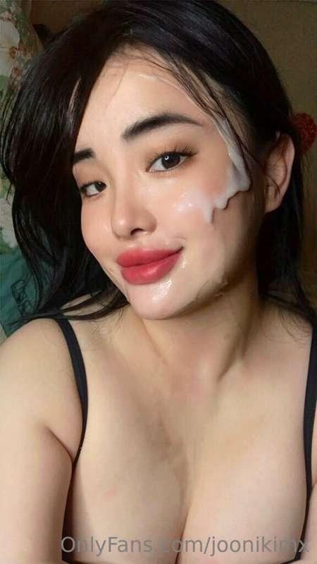 Please add more cum to my face 💦💦