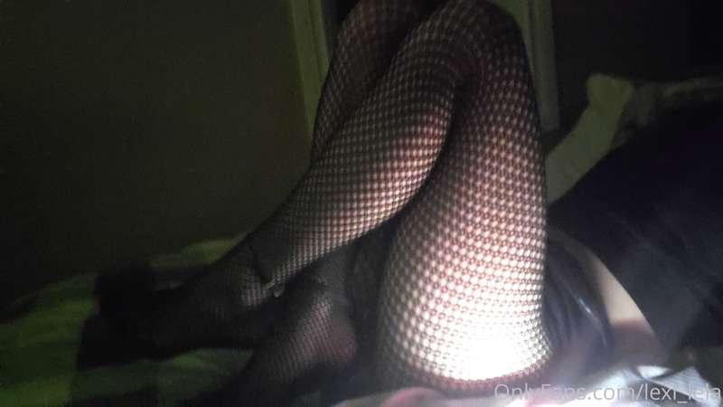 🐟 fishnets are my god 🙌🍑