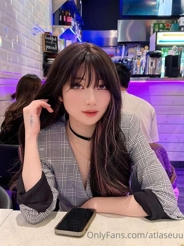 If you took me out on a date, where would we go? 👀💕