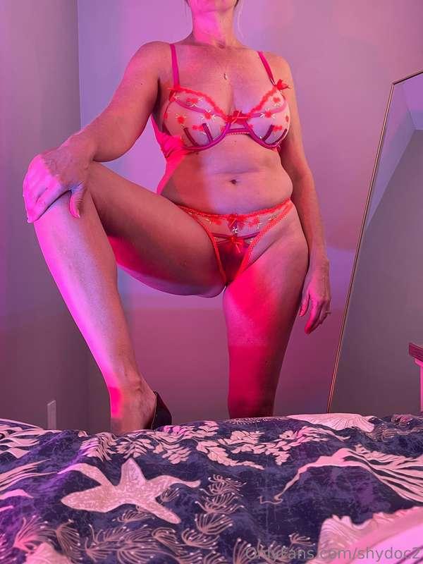 All new pics of me in and OUT of lingerie up at @shydoc here..