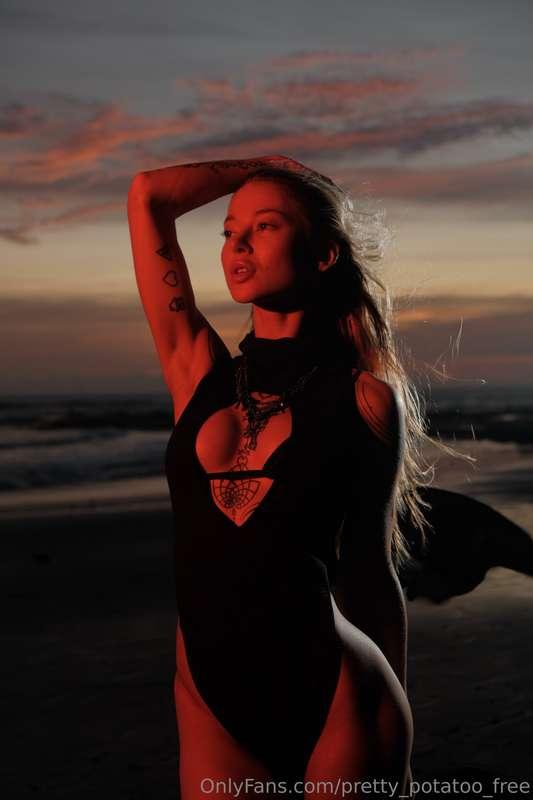 I would like to be watching this sunset with you!🥵🥰