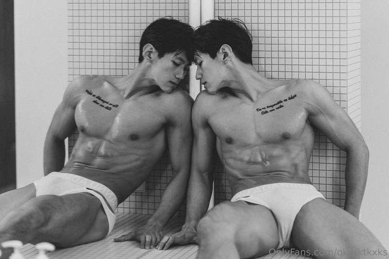 요즘 작가님들한테 문의가 많이 들어오는데 거의 매주 촬영하는것 같네요ㅎㅎ 코스프레촬영 개인촬영 트윈촬영 스포..