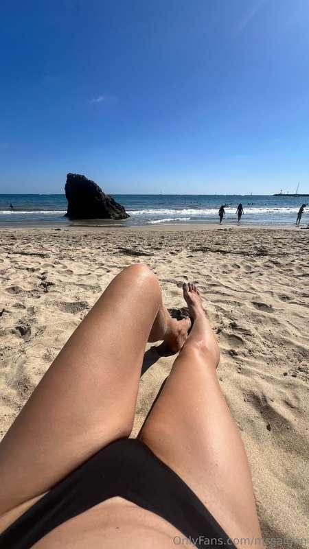 Working on my tan 👙☀️🏖️  @mssaigonplatinum💲10💵 👫🏻🧍‍♂️💃🏻🧍🏽‍♂️..