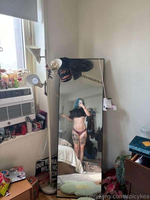 Did you miss my mirror pictures?