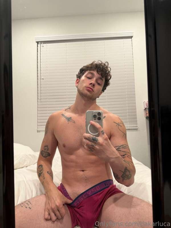 u like what u see? 😏