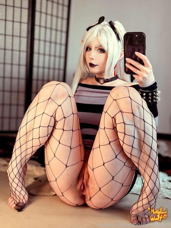 mollyredwolf image #13