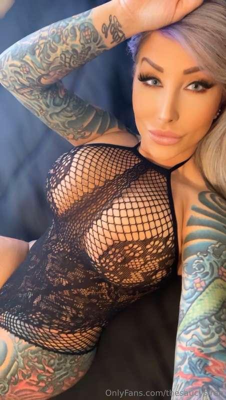 Oh, hey there…😜🖤