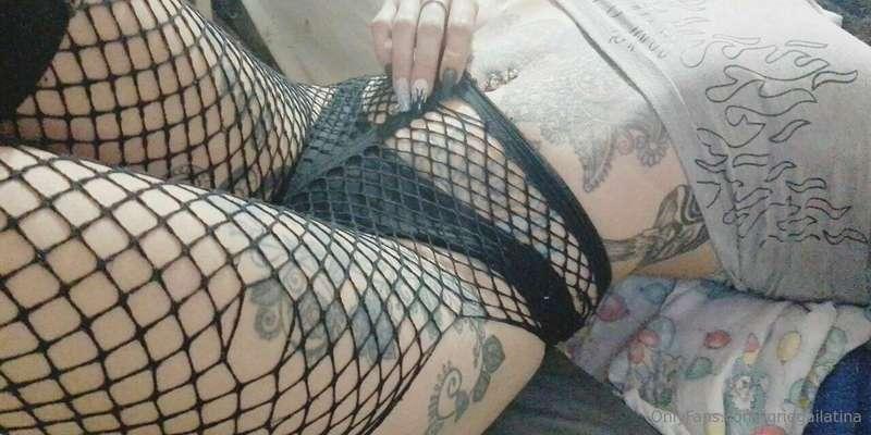 Hi bb🔥🔥 I'm bored and too horny to go to sleep alone 🥺