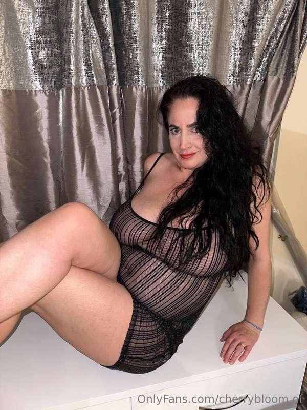 If you want to see more, DM me 🤭