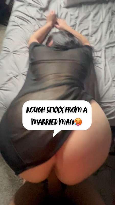 𝐈'𝐌 𝐇𝐈𝐒 18 yo 𝐌𝐈𝐒𝐓𝐑𝐄𝐒𝐒😈‼️ Love to have SEXXX with this chanc..